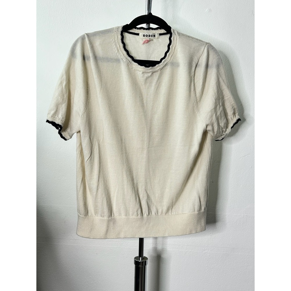 Boden Short Sleeve Sweater Ivory Navy Scalloped Trim Knit Top